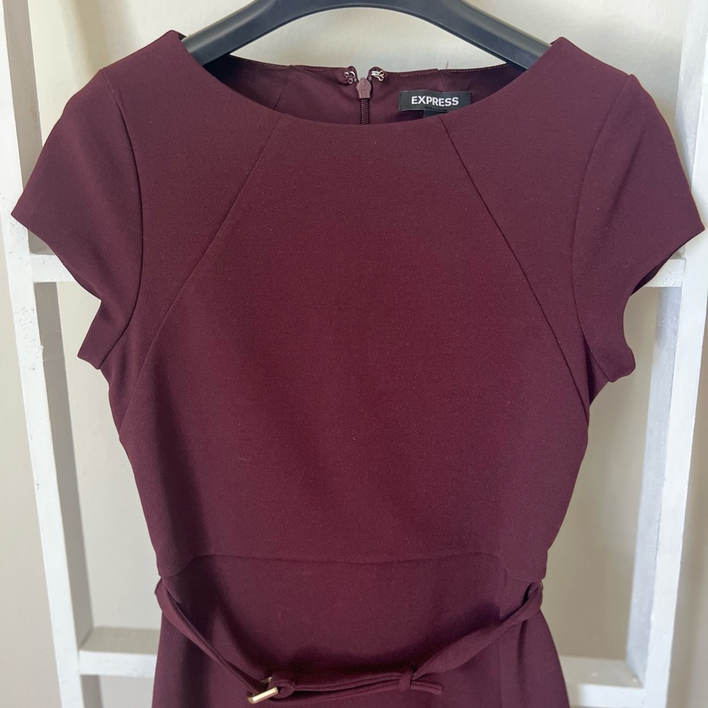 Express Red Sheath Midi Dress with Raglan Sleeves